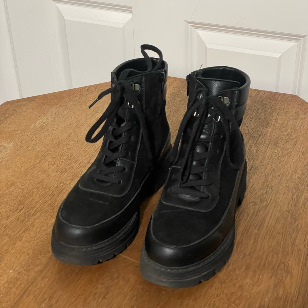 Avellini Combat Leather Ankle Boots Size 38 woman’s (US 7.5-8) Made in Spain